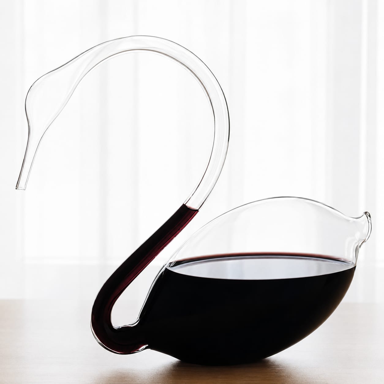 Swan Decanter - 500 ml