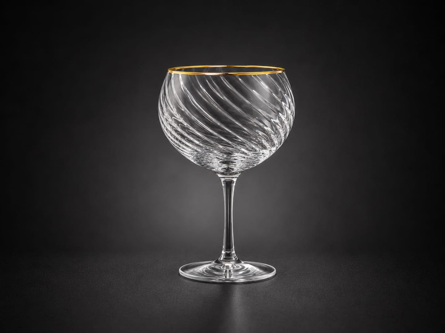 Artisanal Gold Rim Vale Gin Glass - 440 ml
